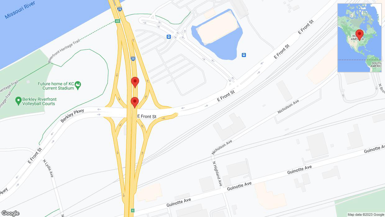 A detailed map that shows the affected road due to 'Broken down vehicle on northbound I-29/I-35 in Kansas City' on September 25th at 4:13 p.m.