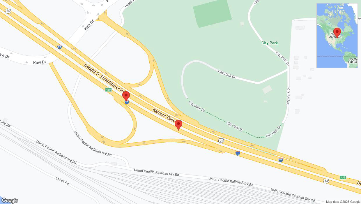 A detailed map that shows the affected road due to 'Broken down vehicle on eastbound I-70 in Kansas City' on October 14th at 12:21 p.m.