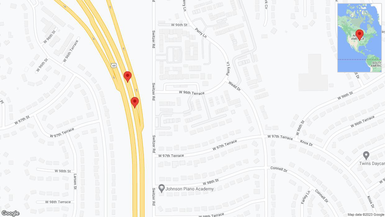 A detailed map that shows the affected road due to 'Broken down vehicle on northbound US-69 in Overland Park' on October 16th at 5:02 p.m.