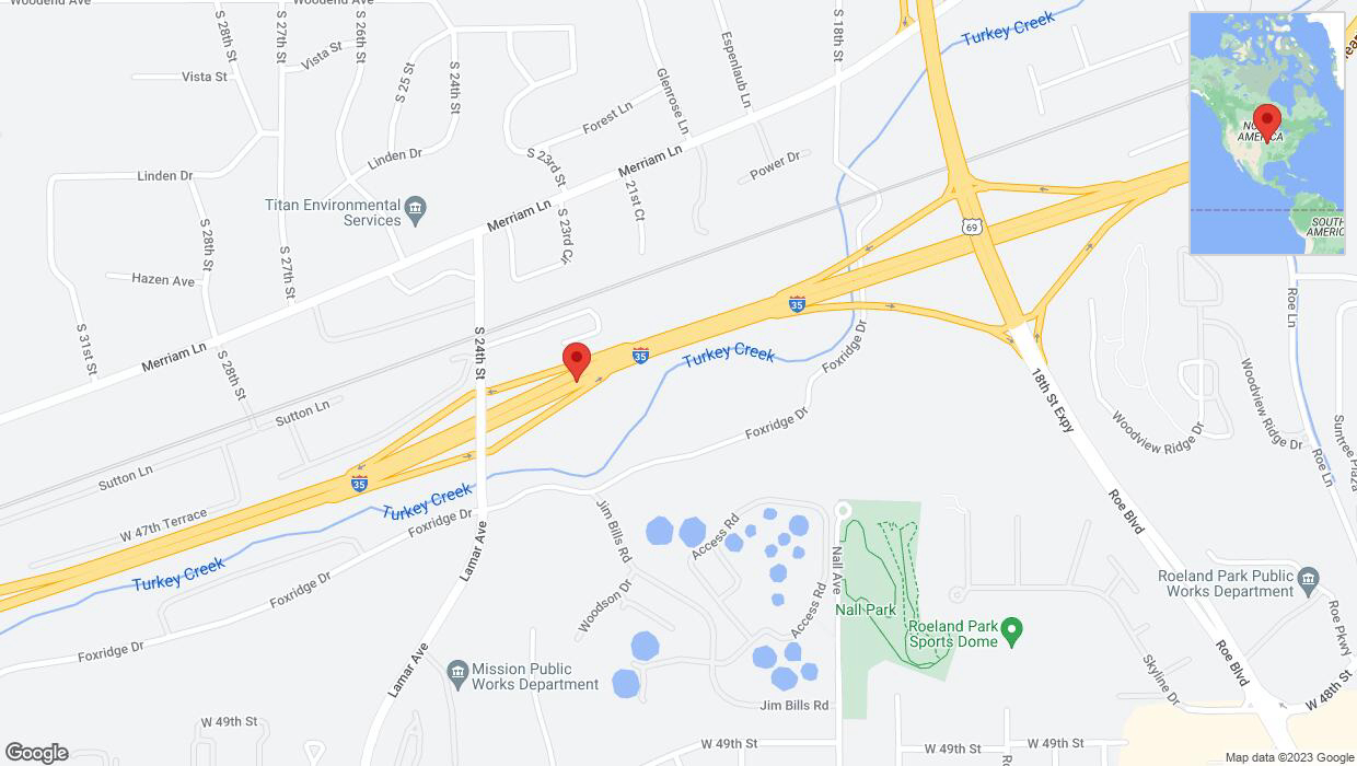 A detailed map that shows the affected road due to 'Warning: Crash on northbound I-35 in Kansas City' on October 25th at 12 p.m.