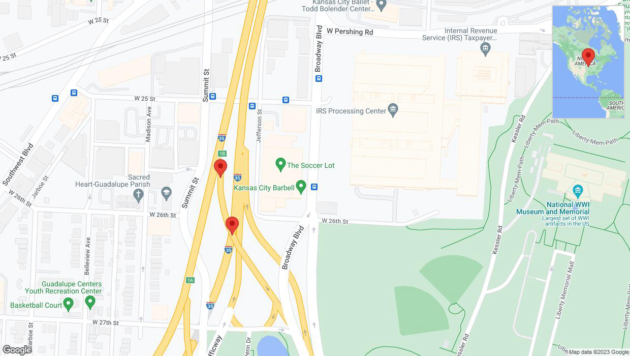 A detailed map that shows the affected road due to 'Broken down vehicle on Summit Street in Kansas City' on October 27th at 4:06 p.m.