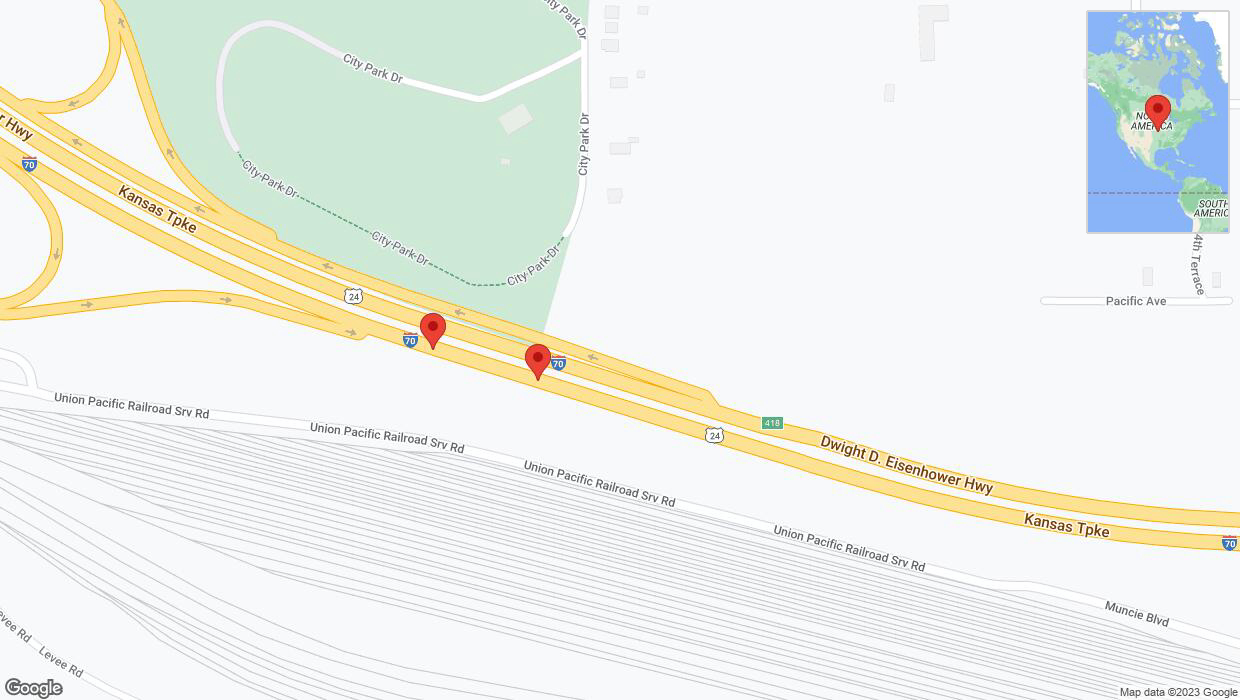A detailed map that shows the affected road due to 'Broken down vehicle on eastbound I-70 in Kansas City' on November 8th at 3:05 p.m.