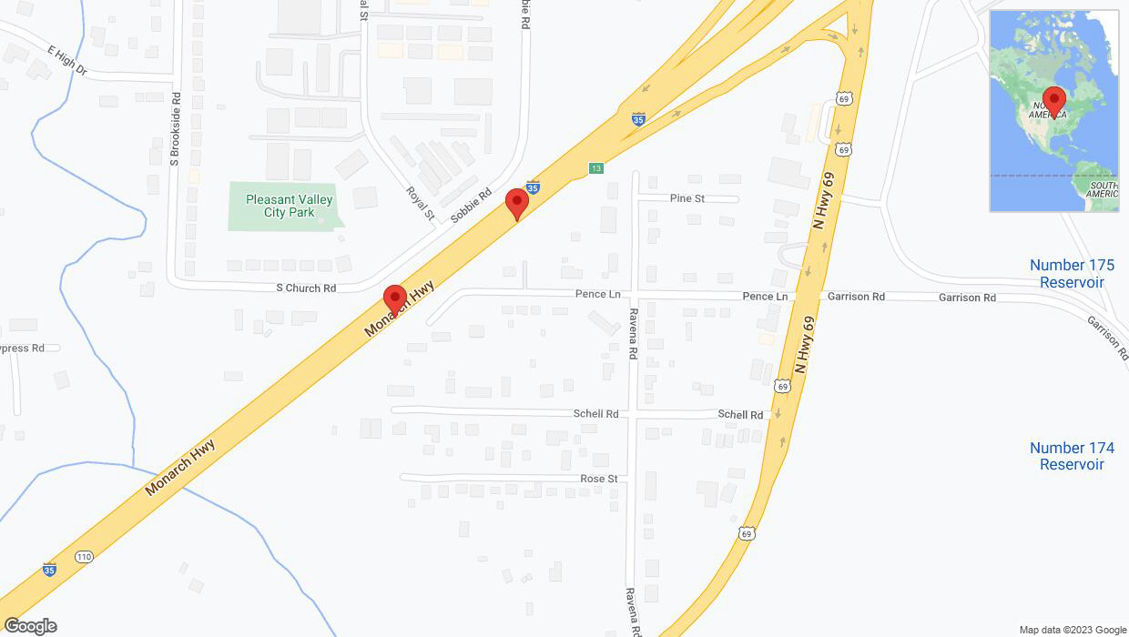 A detailed map that shows the affected road due to 'Warning: Crash on northbound I-35 in Pleasant Valley' on November 8th at 7:35 p.m.