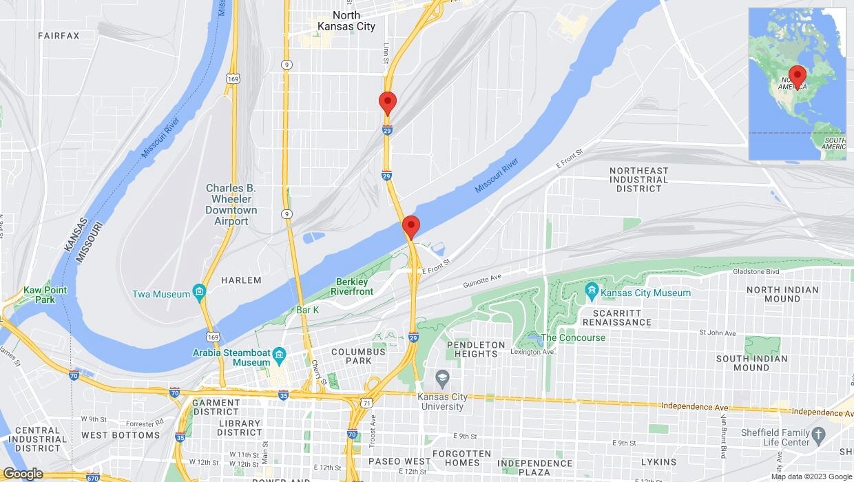 A detailed map that shows the affected road due to 'Crash reported on northbound I-29/I-35 in Kansas City' on November 25th at 9:25 p.m.