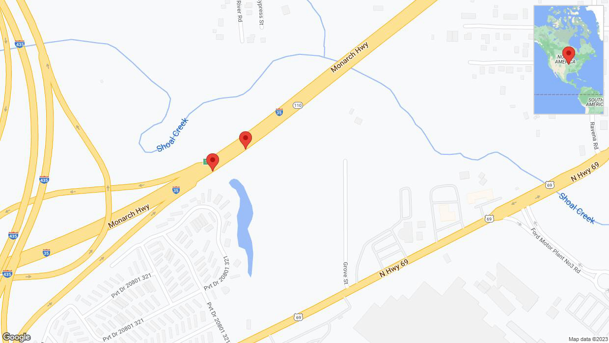A detailed map that shows the affected road due to 'Reports of a crash on northbound I-35' on November 30th at 10:38 p.m.