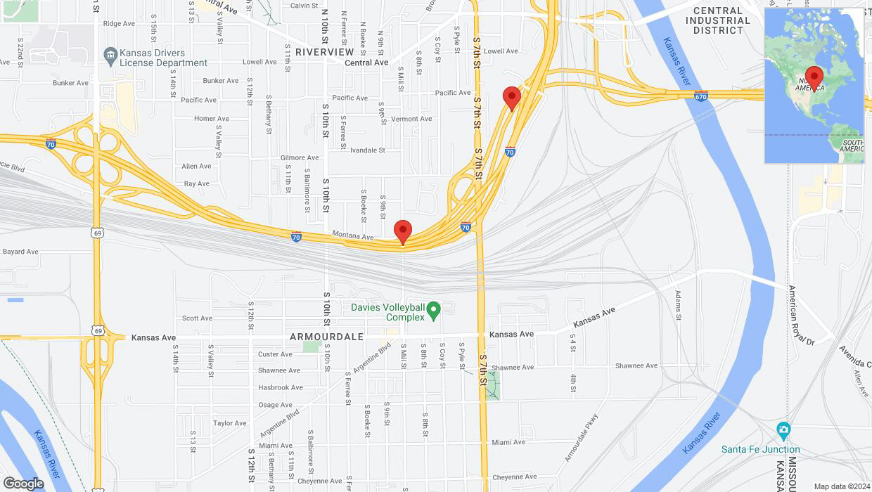 A detailed map that shows the affected road due to 'Warning: Crash on eastbound I-670 in Kansas City' on July 27th at 4:51 p.m.