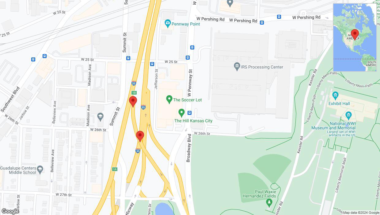A detailed map that shows the affected road due to 'Broken down vehicle on Summit Street in Kansas City' on August 20th at 4:24 p.m.