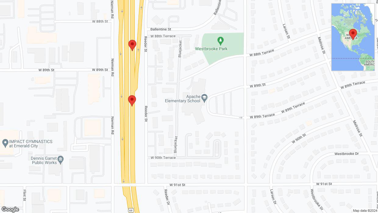 A detailed map that shows the affected road due to 'Broken down vehicle on northbound US-69 in Overland Park' on August 23rd at 5:38 p.m.