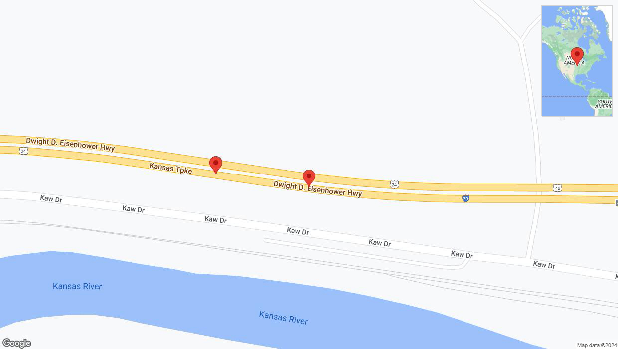 A detailed map that shows the affected road due to 'Broken down vehicle on eastbound I-70 in Kansas City' on August 27th at 5:44 p.m.