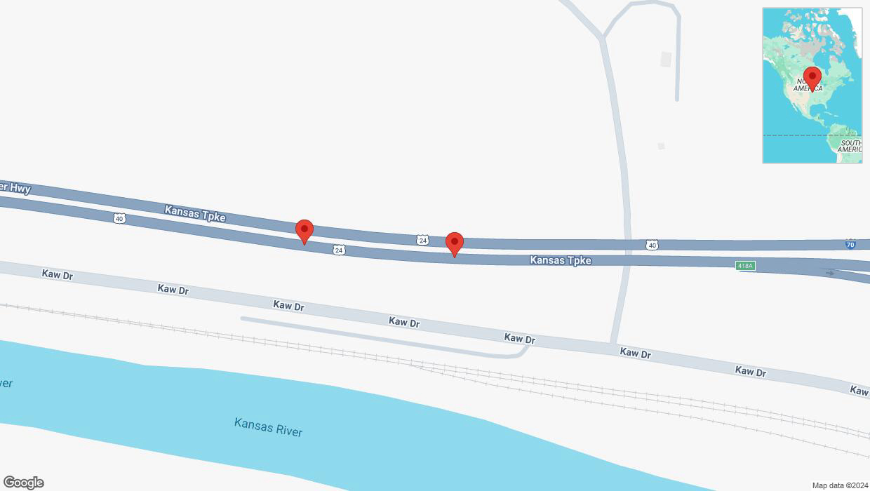 A detailed map that shows the affected road due to 'Broken down vehicle on eastbound I-70 in Kansas City' on November 2nd at 2:36 p.m.