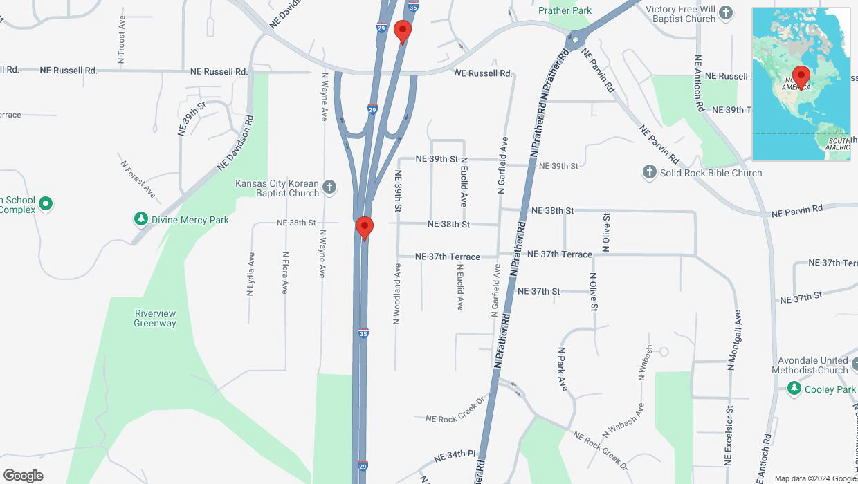 A detailed map that shows the affected road due to 'Crash reported on northbound I-29/I-35 in Kansas City' on October 30th at 4:59 p.m.
