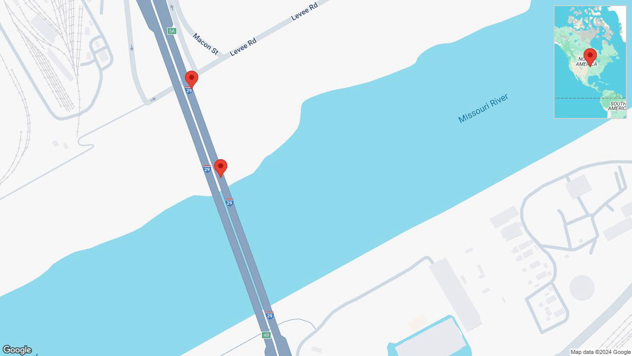 A detailed map that shows the affected road due to 'Broken down vehicle on northbound I-29/I-35 in Kansas City' on November 14th at 1:10 p.m.