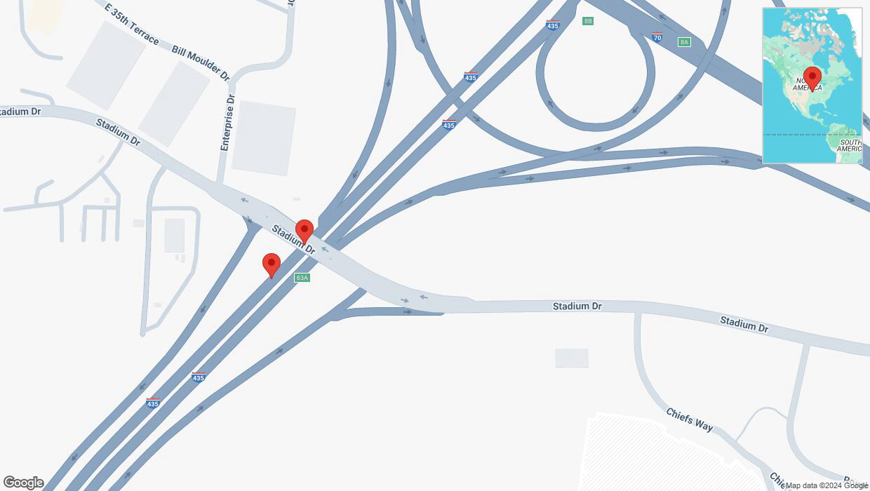 A detailed map that shows the affected road due to 'Broken down vehicle on southbound I-435 in Kansas City' on November 15th at 9:58 p.m.
