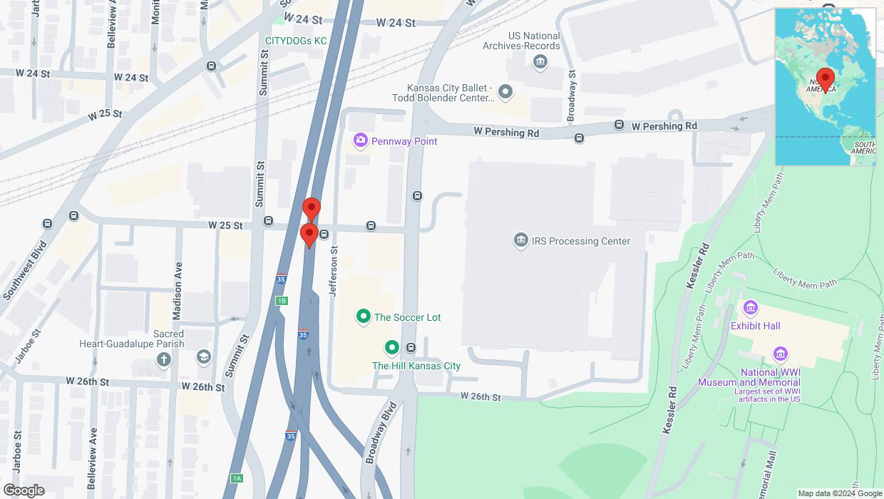 A detailed map that shows the affected road due to 'Broken down vehicle on northbound I-35 in Kansas City' on November 25th at 2:01 p.m.