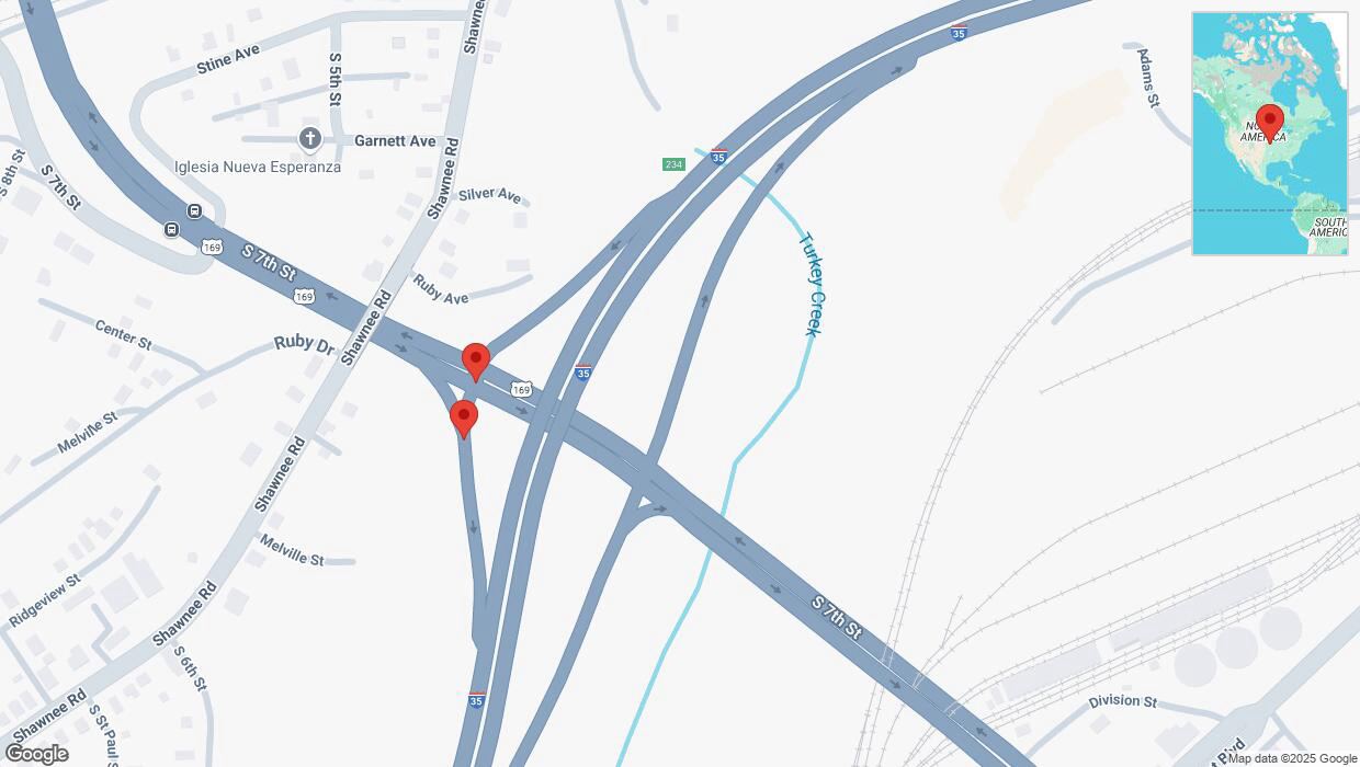 A detailed map that shows the affected road due to 'Broken down vehicle in Kansas City' on January 12th at 8:47 p.m.