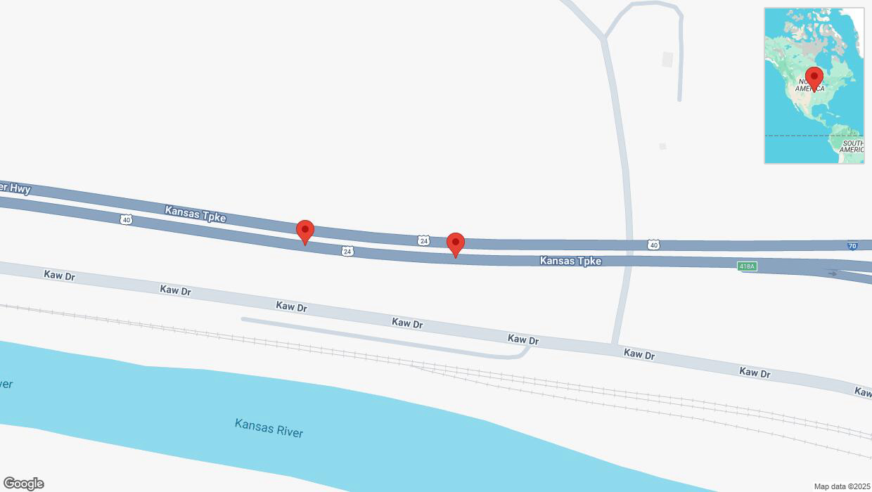 A detailed map that shows the affected road due to 'Broken down vehicle on eastbound I-70 in Kansas City' on January 29th at 8:46 p.m.