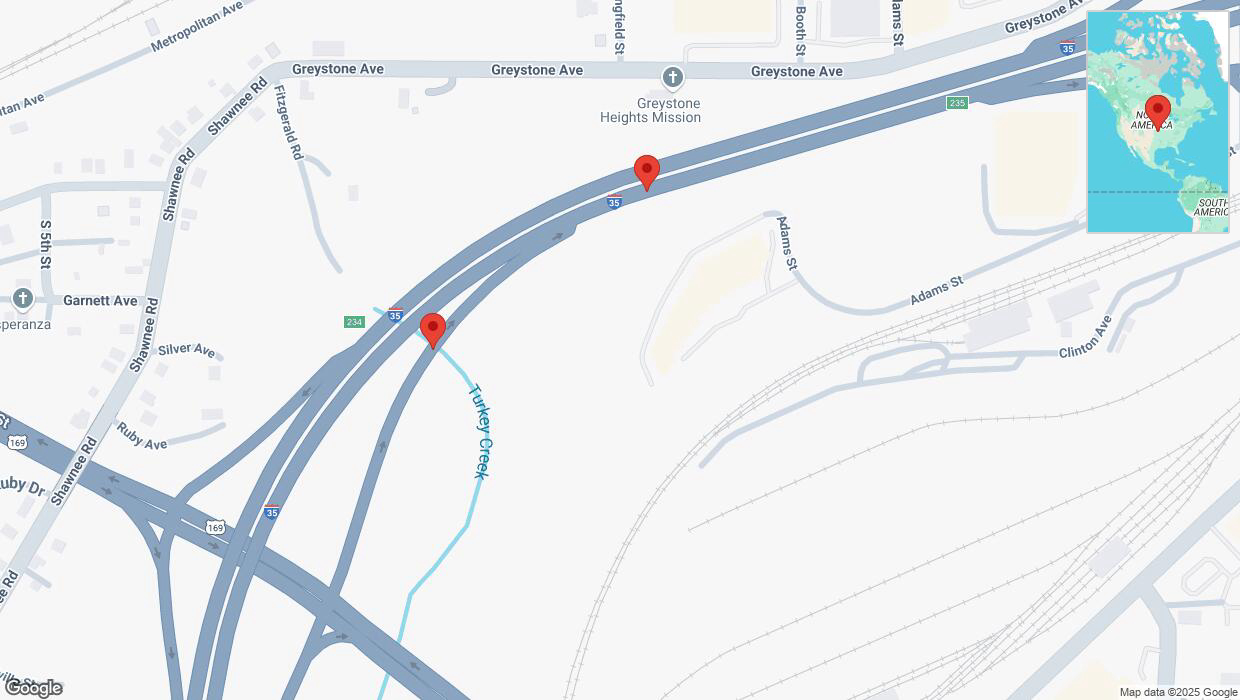 A detailed map that shows the affected road due to 'Broken down vehicle in Kansas City' on February 5th at 8:41 p.m.