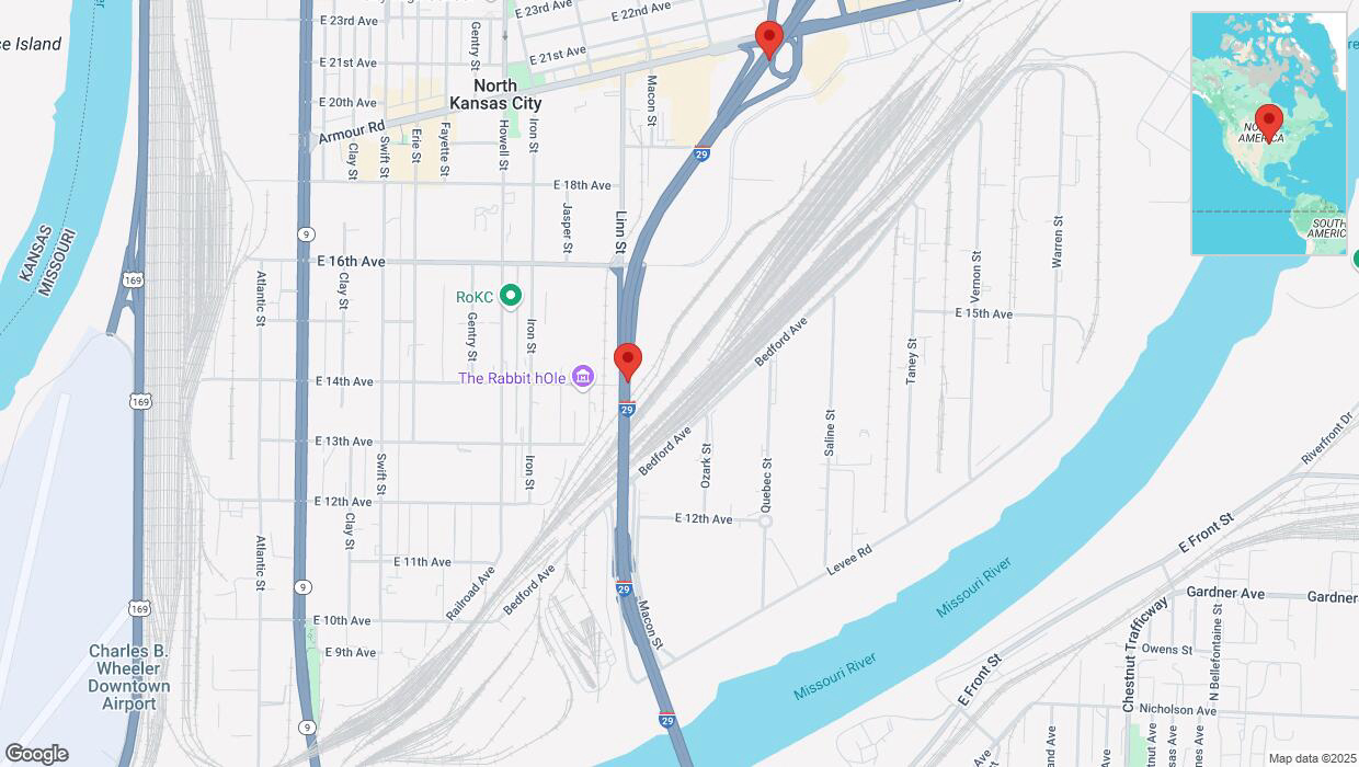 A detailed map that shows the affected road due to 'Warning in North Kansas City: Crash reported on northbound I-29/I-35' on February 13th at 7:06 p.m.