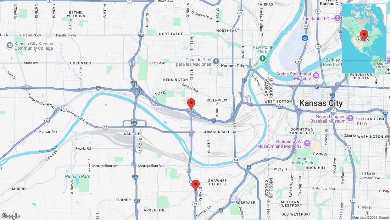 A detailed map that shows the affected road due to 'Heavy snowfall on southbound US-69 in Kansas City' on February 17th at 10:32 p.m.