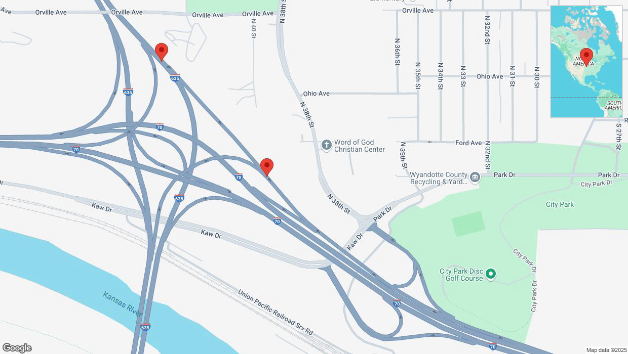 A detailed map that shows the affected road due to 'Heavy snowfall in Kansas City' on February 17th at 10:49 p.m.