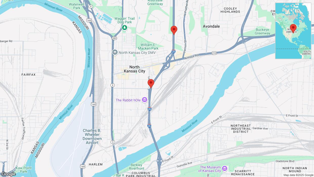 A detailed map that shows the affected road due to 'Heavy snowfall on northbound I-29/I-35 in Kansas City' on February 17th at 11:14 p.m.