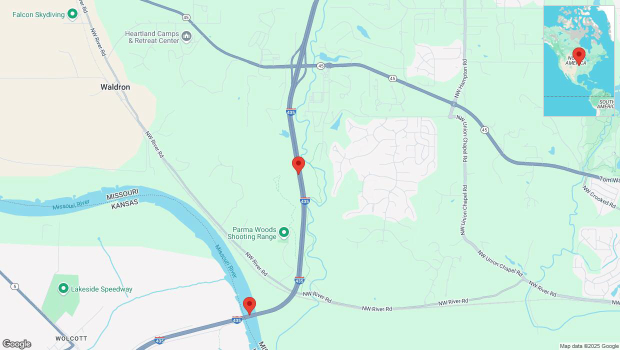 A detailed map that shows the affected road due to 'Heavy snowfall on southbound I-435 in Parkville' on February 17th at 11:25 p.m.