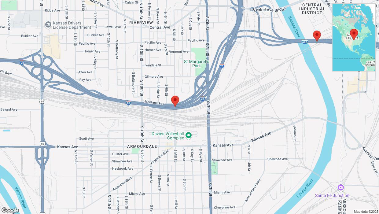 A detailed map that shows the affected road due to 'Heavy snowfall on eastbound I-670 in Kansas City' on February 17th at 11:49 p.m.