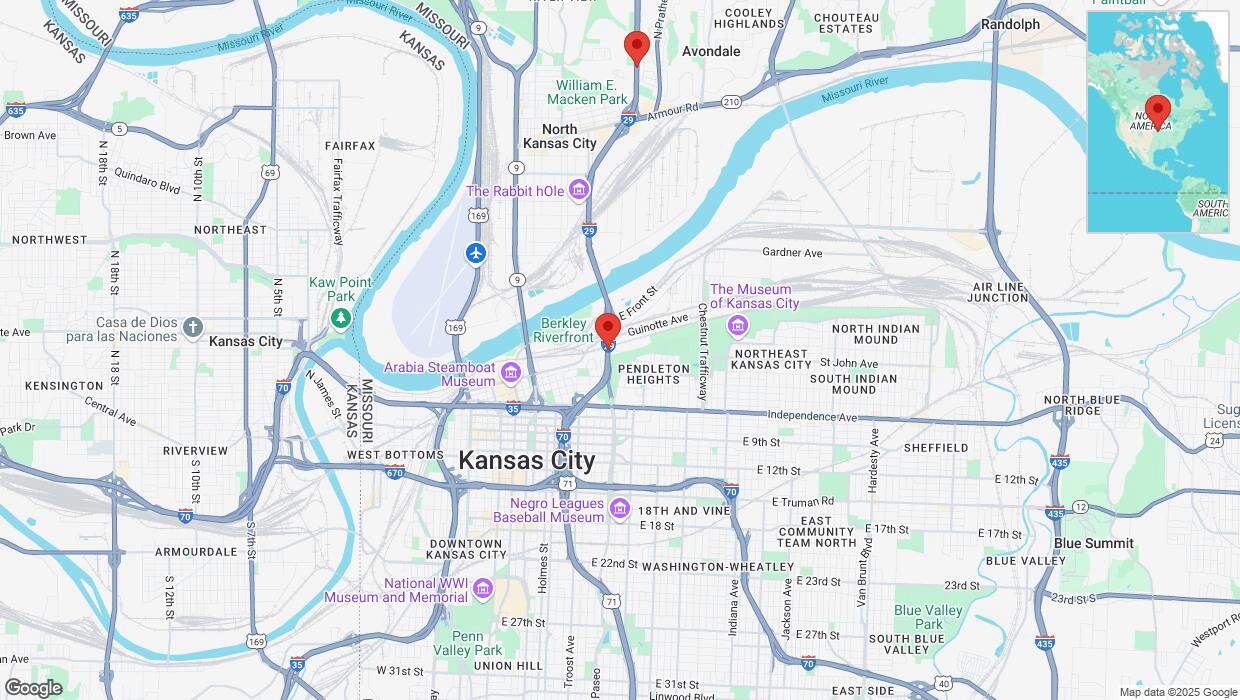 A detailed map that shows the affected road due to 'Heavy snowfall on northbound I-29/I-35 in Kansas City' on February 17th at 11:49 p.m.
