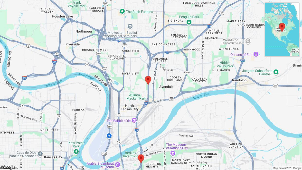 A detailed map that shows the affected road due to 'Heavy snowfall on southbound I-29/I-35 in Kansas City' on February 18th at 3:35 p.m.