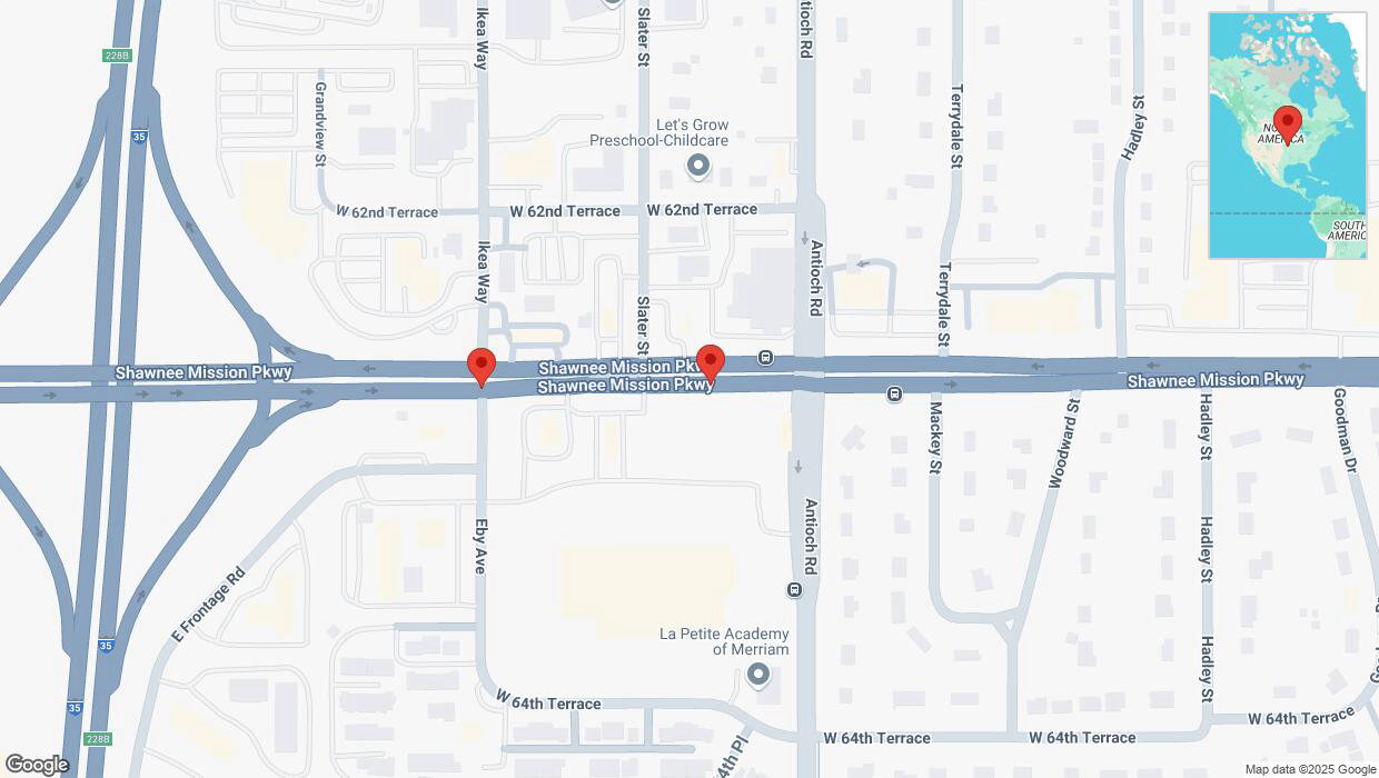 A detailed map that shows the affected road due to 'Right lane closed in Overland Park' on March 12th at 6:51 p.m.