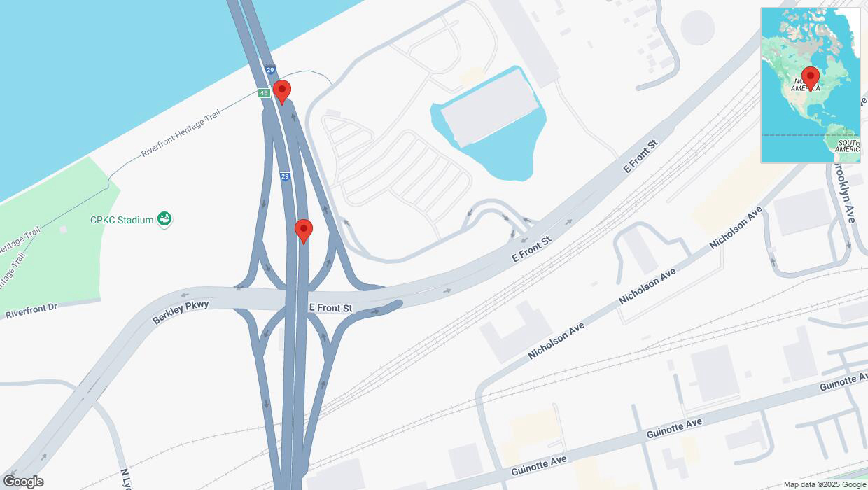 A detailed map that shows the affected road due to 'Broken down vehicle on northbound I-29/I-35 in Kansas City' on March 17th at 5:34 p.m.