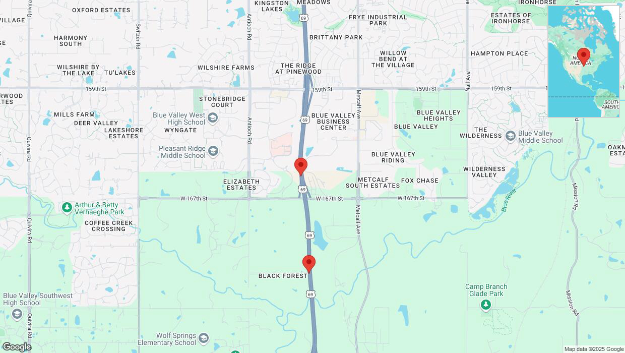 A detailed map that shows the affected road due to 'Lane on US-69 closed in Overland Park' on March 16th at 9:03 p.m.