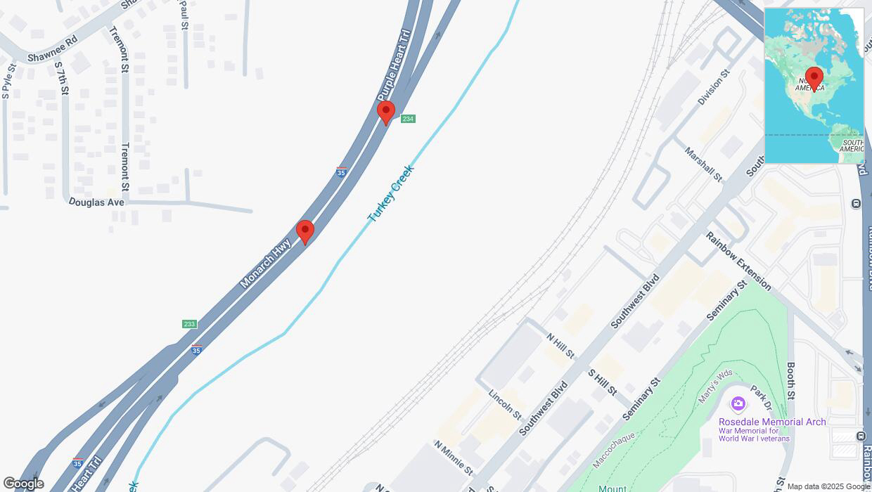 A detailed map that shows the affected road due to 'Broken down vehicle on northbound I-35 in Kansas City' on March 28th at 10:25 p.m.