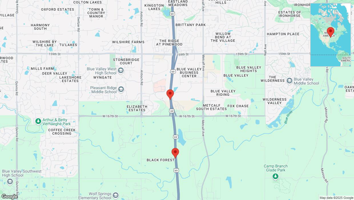 A detailed map that shows the affected road due to 'Lane on US-69 closed in Overland Park' on March 30th at 8:38 p.m.
