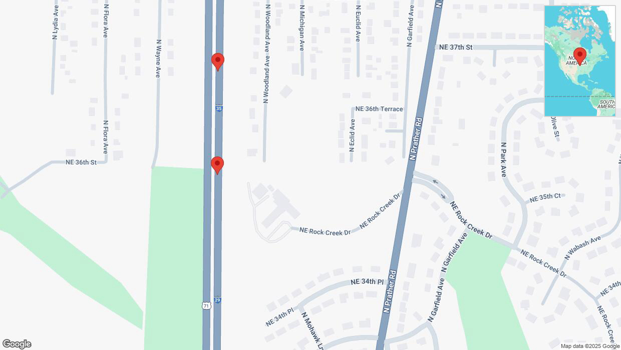 A detailed map that shows the affected road due to 'Warning: Crash on northbound I-29/I-35 in Kansas City' on March 31st at 6:06 p.m.