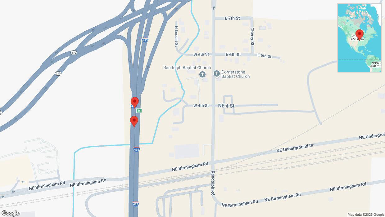 A detailed map that shows the affected road due to 'Broken down vehicle on southbound I-435 in Kansas City' on March 31st at 9:53 p.m.