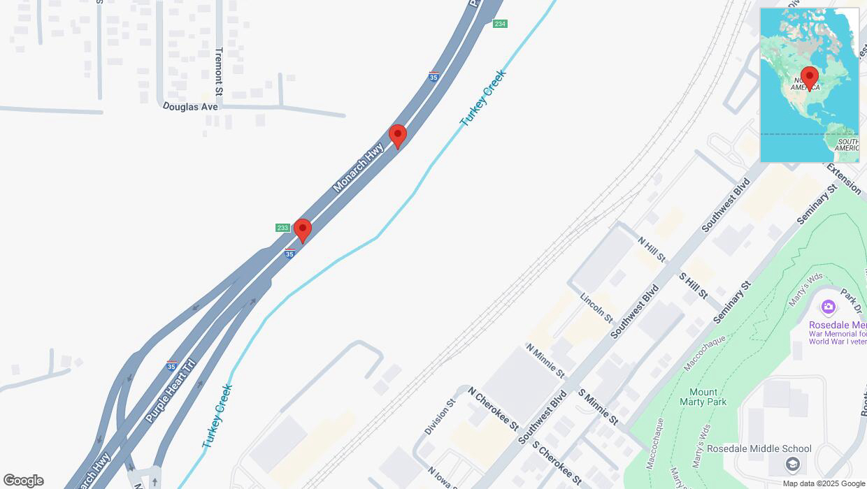 A detailed map that shows the affected road due to 'Broken down vehicle on northbound I-35 in Kansas City' on April 2nd at 8:20 p.m.