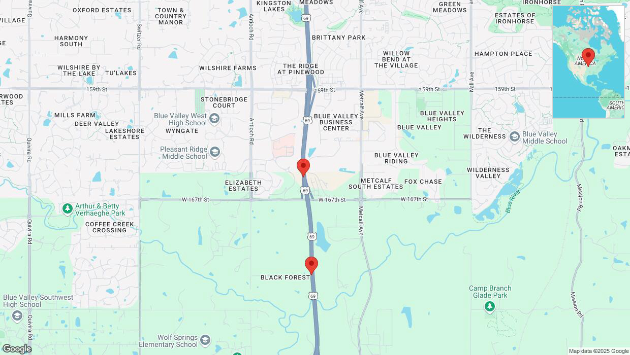 A detailed map that shows the affected road due to 'Lane on US-69 closed in Overland Park' on April 6th at 9:22 p.m.