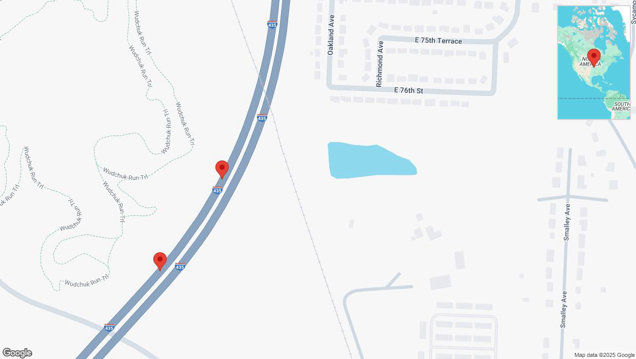 A detailed map that shows the affected road due to 'Broken down vehicle on southbound I-435 in Kansas City' on April 6th at 8:10 p.m.