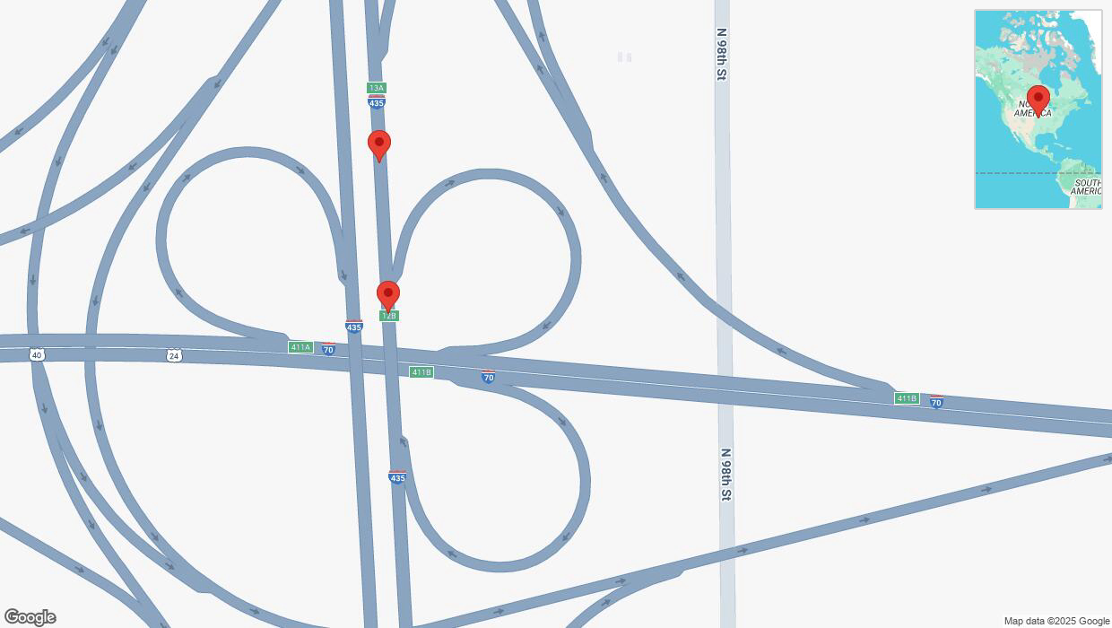 A detailed map that shows the affected road due to 'Broken down vehicle on northbound I-435 in Kansas City' on April 6th at 9:55 p.m.