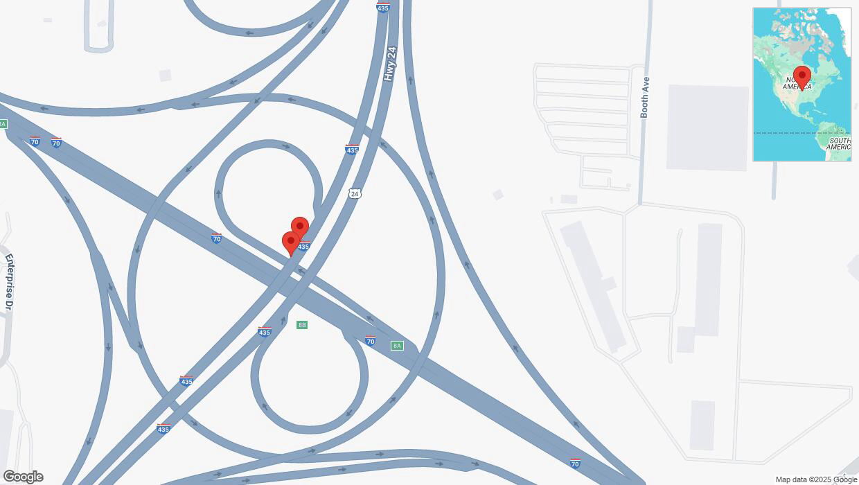 A detailed map that shows the affected road due to 'Warning in Kansas City: Crash reported on southbound I-435' on April 9th at 9:52 p.m.