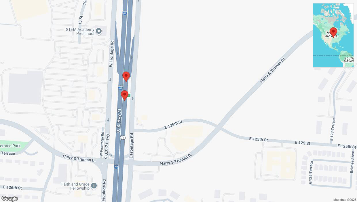 A detailed map that shows the affected road due to 'Broken down vehicle on northbound I-40/US-71 in Grandview' on April 10th at 9:03 p.m.