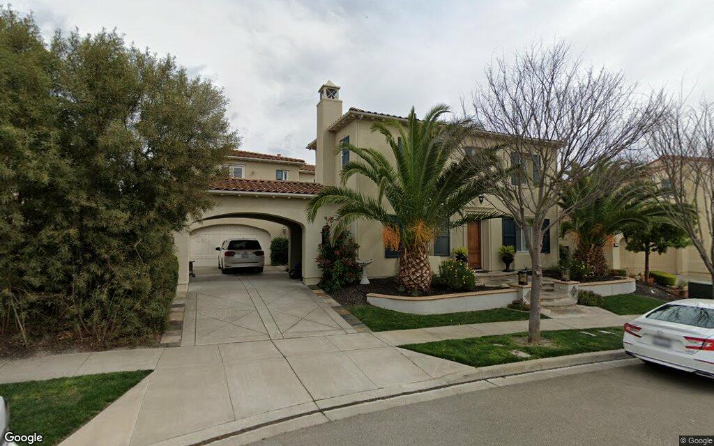 2271 Britannia Drive - Google Street View