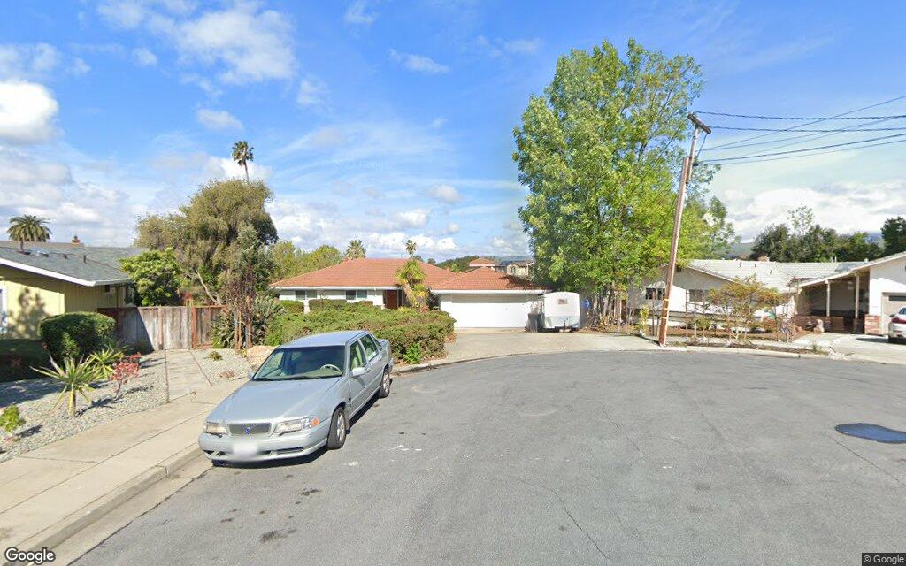 2459 Middlefield Avenue - Google Street View