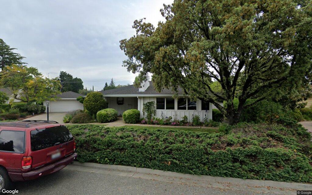 20335 Hickory Hill Way - Google Street View