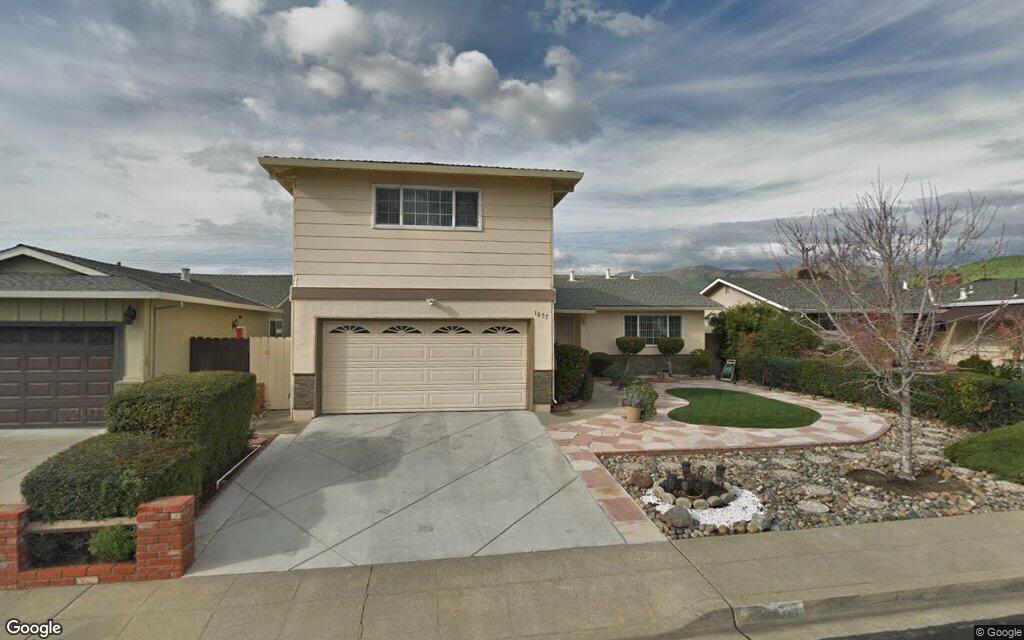 1637 Everglades Drive - Google Street View