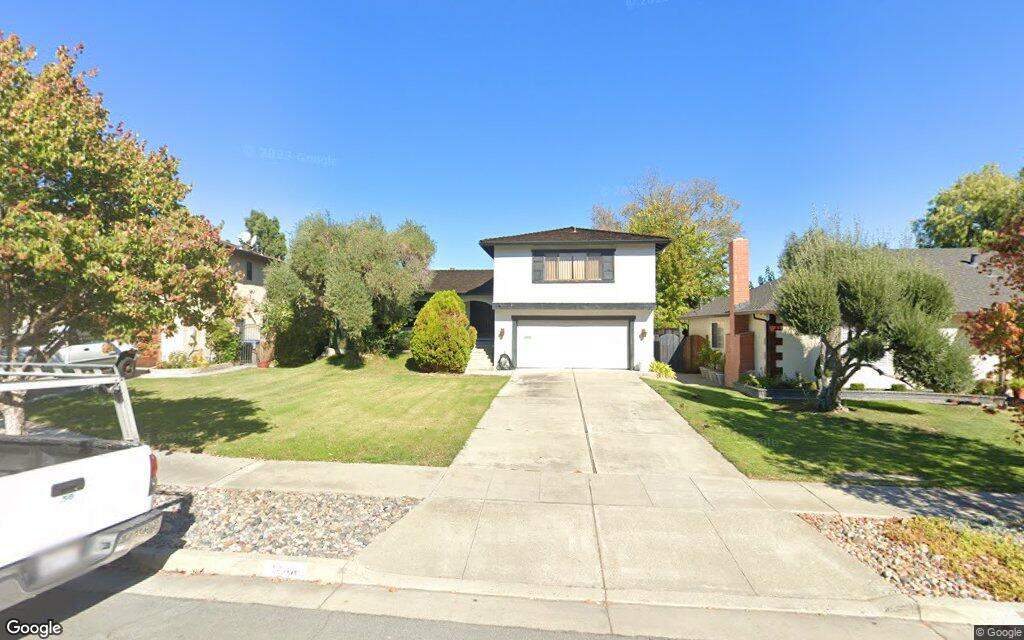 5561 Del Oro Place - Google Street View