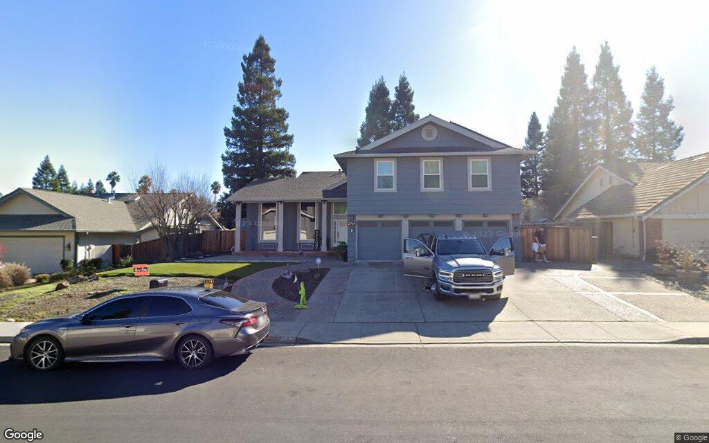 2765 Ascot Drive - Google Street View