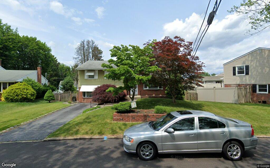 $325K, single-family residence at 1435 Sage Street 