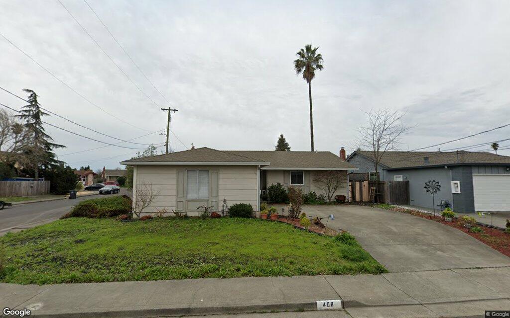 How much did the 8 most expensive homes sell for in Petaluma in the